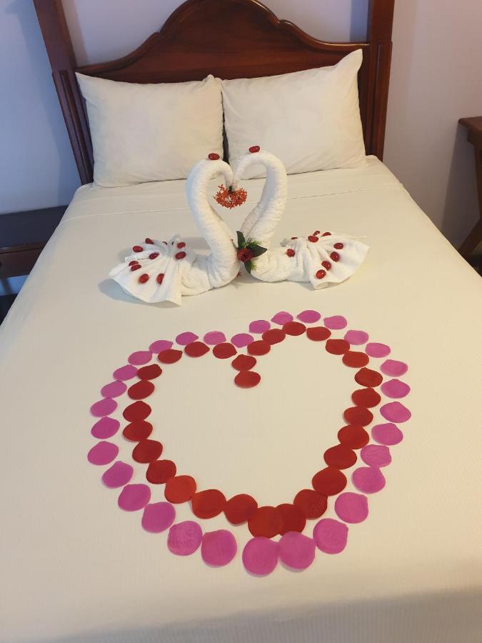Palm Bay Guest House&Restaurant Montego Bay Extérieur photo