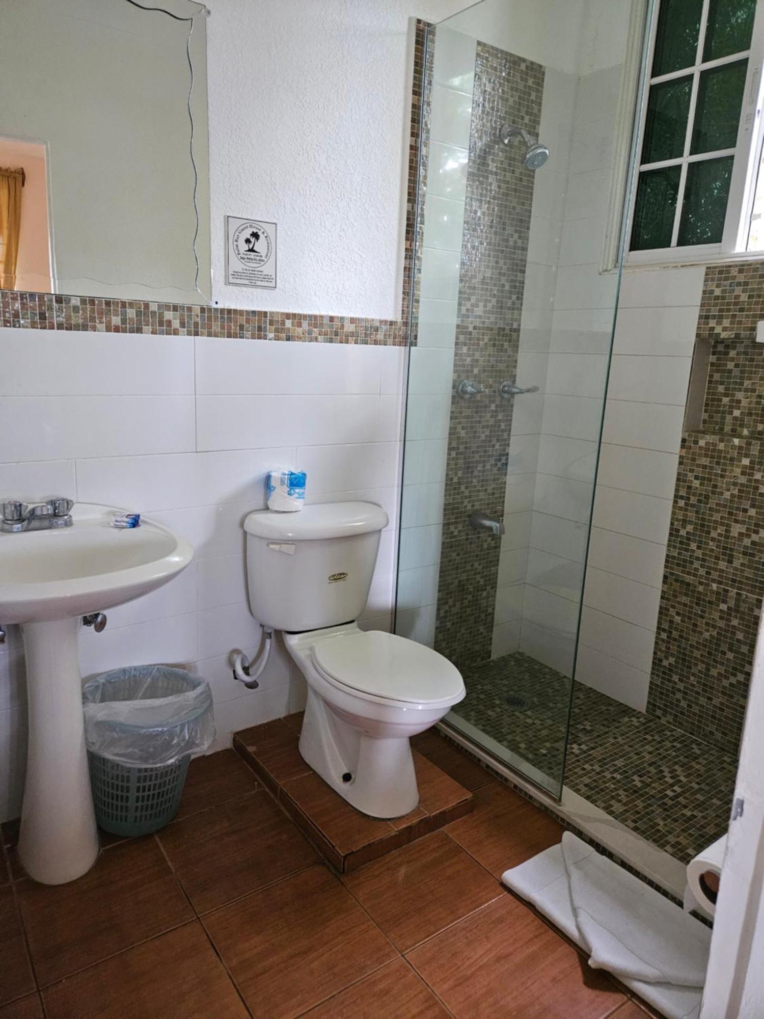 Palm Bay Guest House&Restaurant Montego Bay Extérieur photo