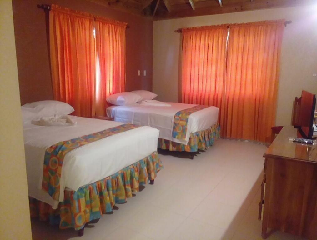 Palm Bay Guest House&Restaurant Montego Bay Extérieur photo