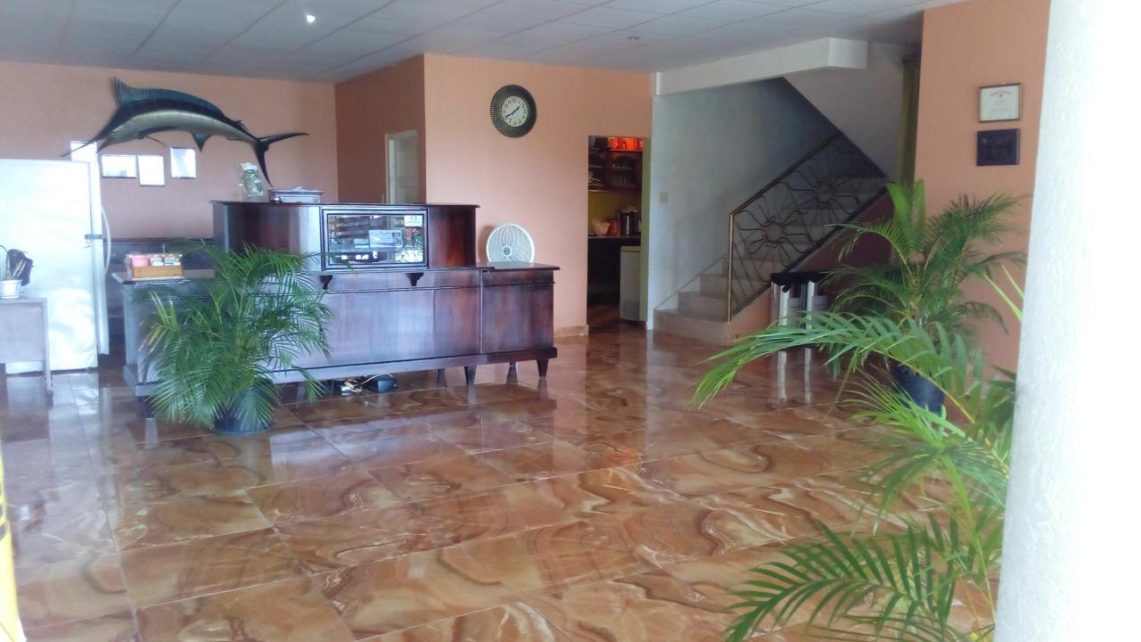Palm Bay Guest House&Restaurant Montego Bay Extérieur photo